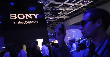 Sony dogoni Canona i Nikona?
