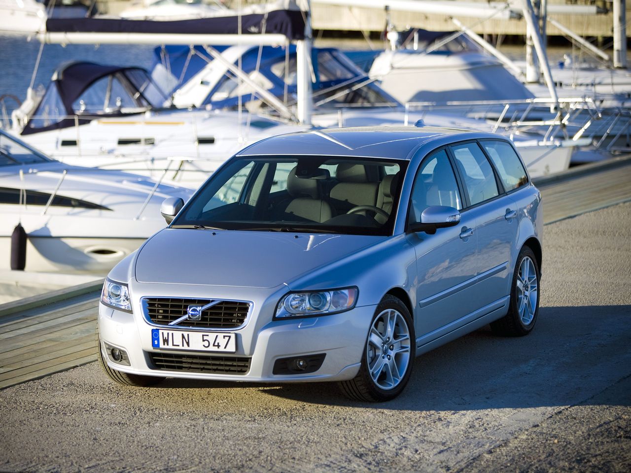 Volvo V50 T5 AWD to jedno z najciekawszych szybkich kombi w rozsądnej cenie.