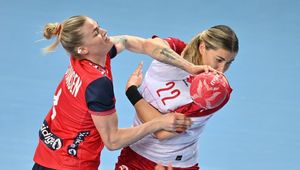 Polki nie były w stanie powalczyć z mistrzyniami świata. Po pierwszej połowie wszystko było już jasne