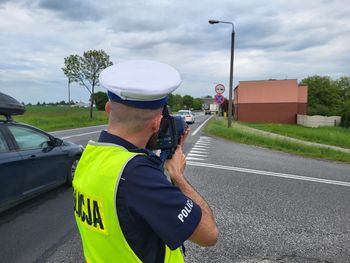 Poddębice: Trwa policyjna akcja Prędkość. Działania w ramach międzynarodowej inicjatywy. Na co zwracają uwagę funkcjonariusze?