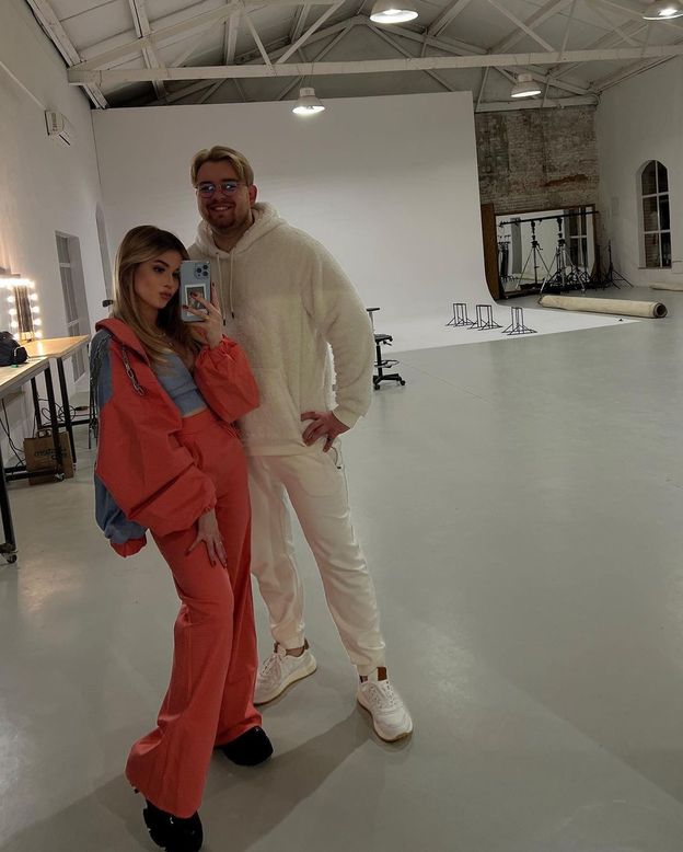 Roksana Węgiel i jej o 8 lat starszy narzeczony wyznaczyli DATĘ ŚLUBU! Wyciekły szczegóły ceremonii