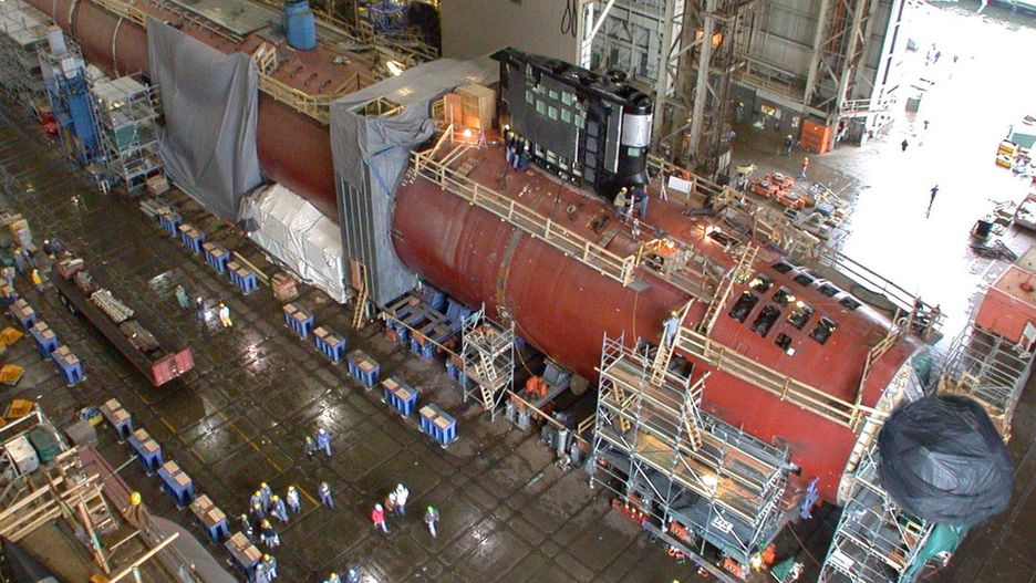 Okręt podwodny Virginia (SSN774) podczas budowy.