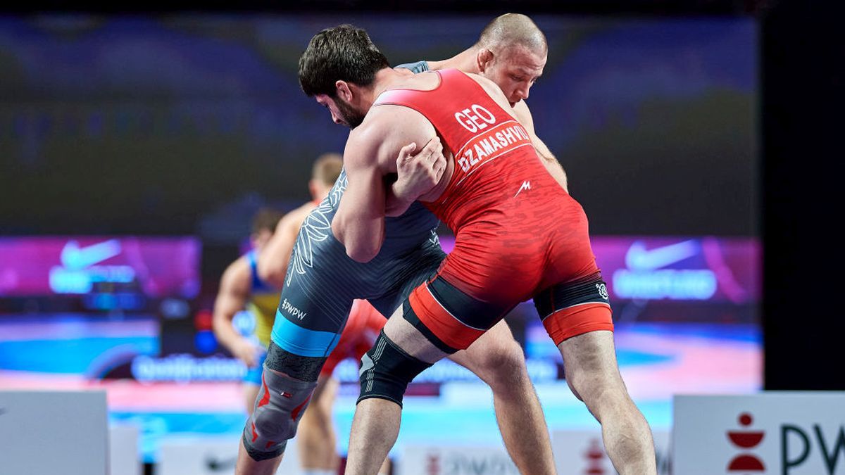 Getty Images / Adam Nurkiewicz / Na zdjęciu: Arkadiusz Kułynycz (w niebieskim stroju)