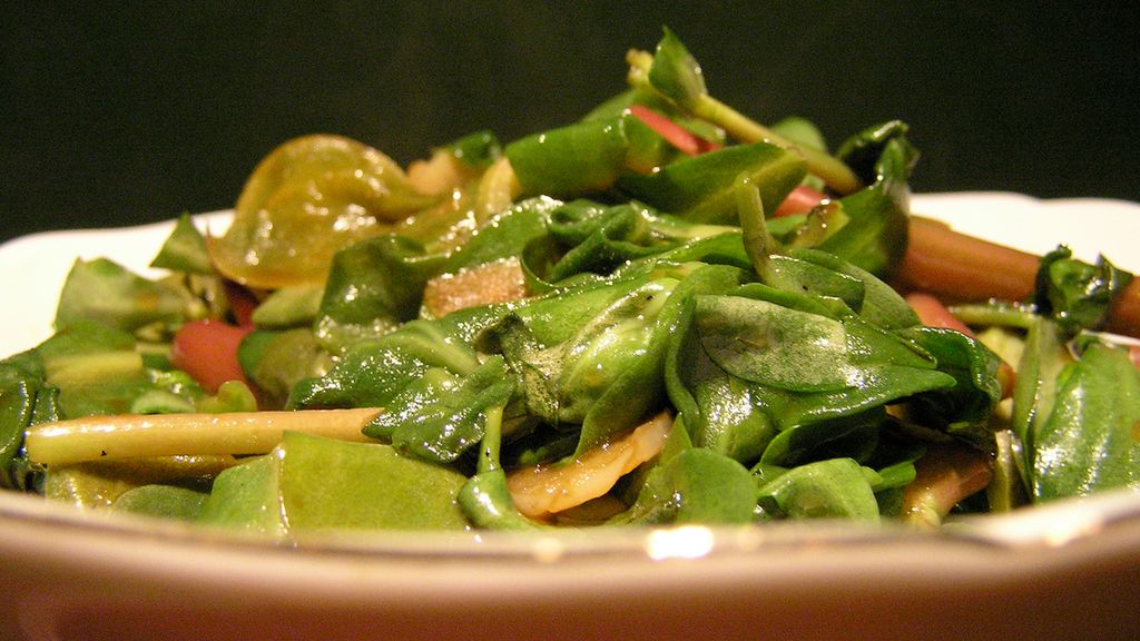 Gotowana portulaka bez dodatku soli, odsączona