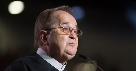 Podpisał się pod listem ws. Tadeusza Rydzyka. Senator PiS Jan Maria Jackowski tłumaczy