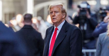 Sąd wyznaczył datę pierwszego procesu Trumpa. "Haniebna ingerencja"