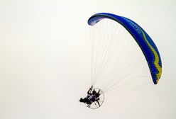 Lubelskie: Wypadek paralotni. Pilot był pod wpływem alkoholu. Runął z 30 metrów