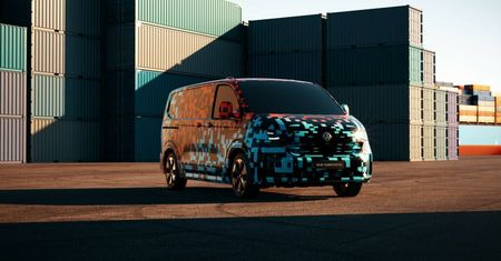 Volkswagen zapowiada nowego Transportera. Będzie większy i dostępny z wtyczką