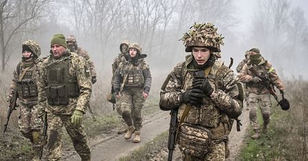 "Prezent dla Putina". Tajemniczy darczyńca przekazał miliony na pomoc dla Ukrainy