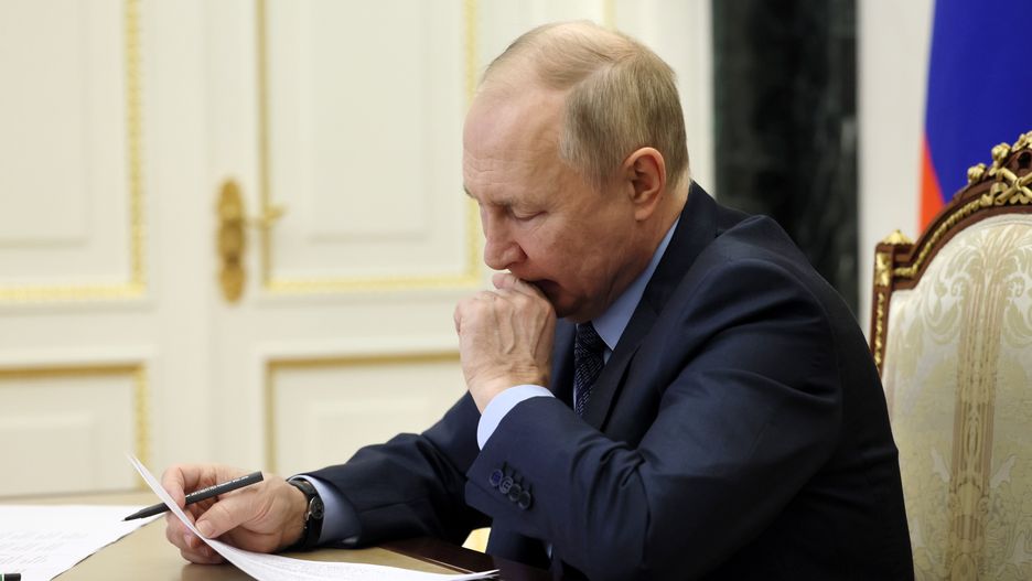 Na Telegramie pojawiają się doniesienia, że Władimir Putin miał spaść ze schodów.