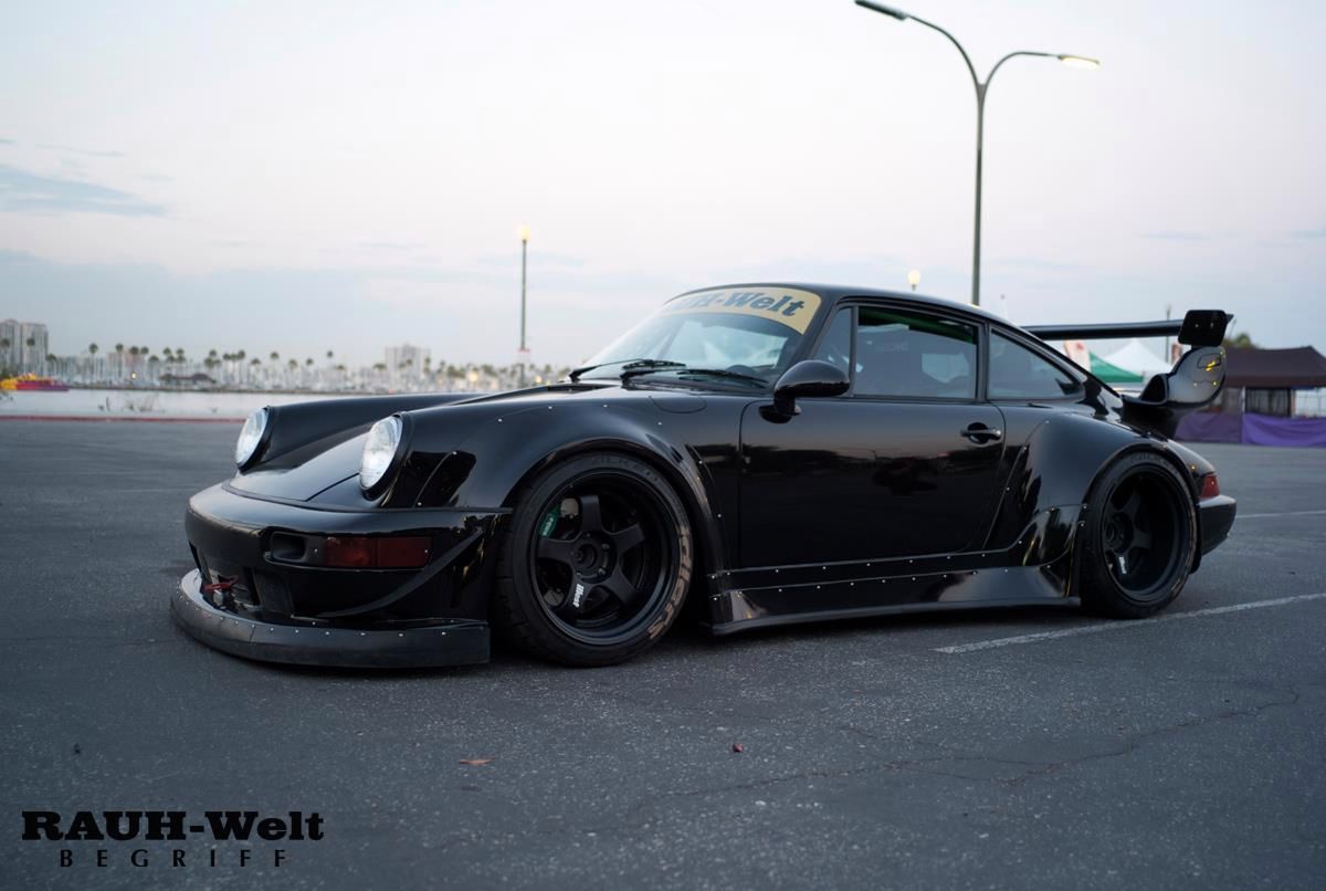 Porsche 911 RWB
