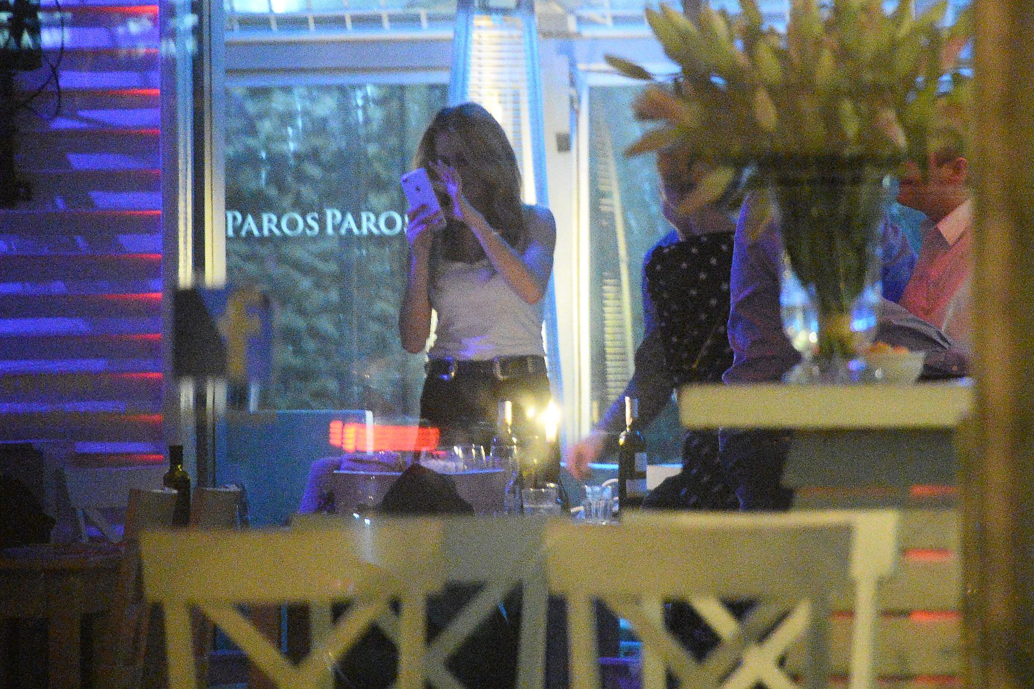 Marcelina Zawadzka imprezuje w greckiej restauracji