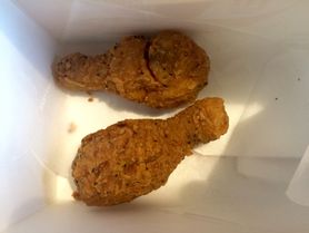 Smażone podudzie z kurczaka bez skóry i panierki (KFC)