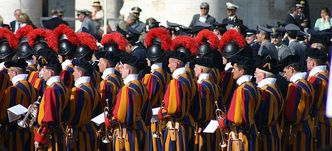 Kamerdyner Benedykta XVI stanie przed sądem. Grozi mu więzienie