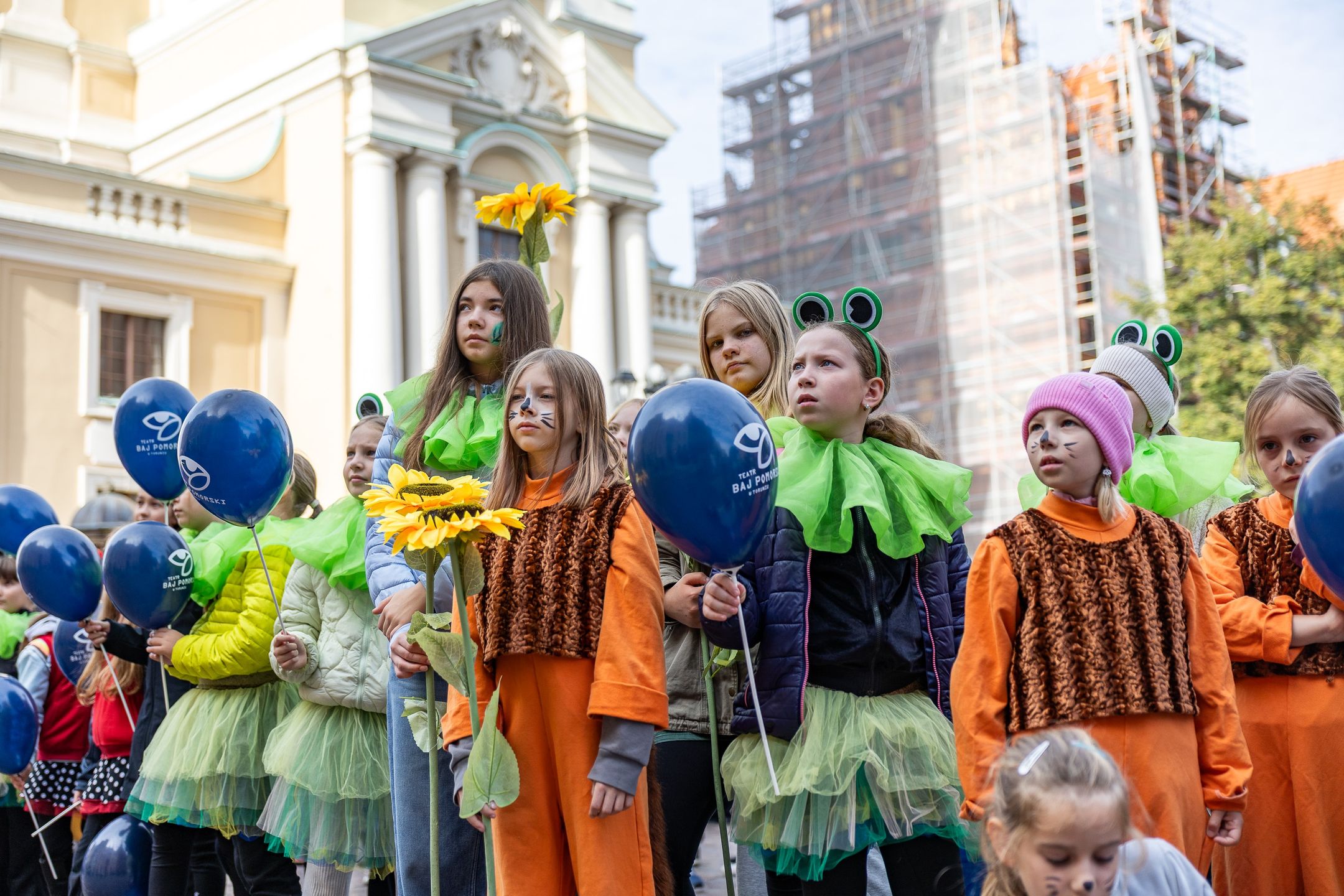 Parada przed festiwalem Spotkania 
