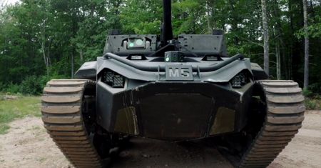 USA. Pierwszy średni robot bojowy Ripsaw M5 trafił do armii