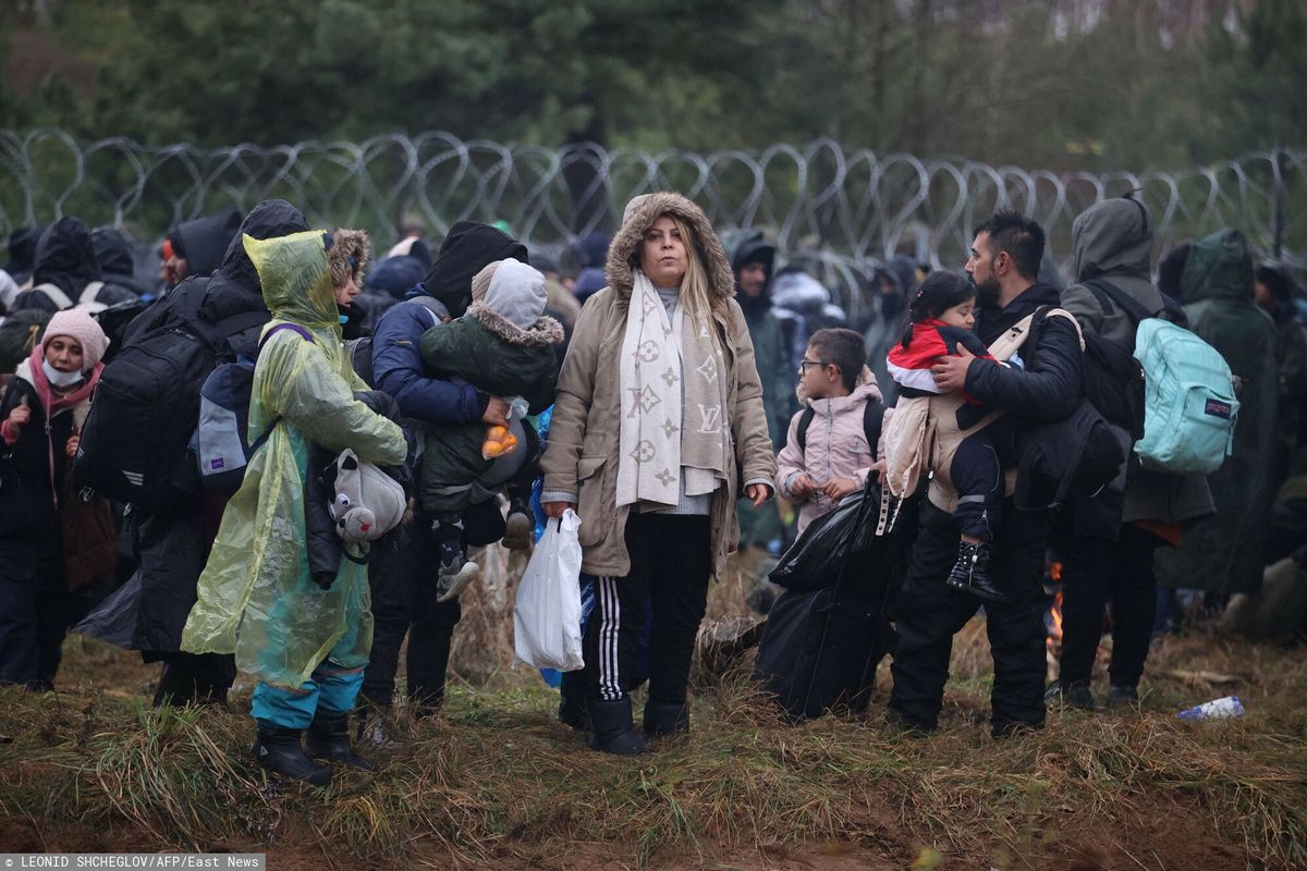 Szykuje się kolejna eskalacja na granicy? „Migrantom zapowiada się, że przyjadą po nich autobusy z Niemiec” 
