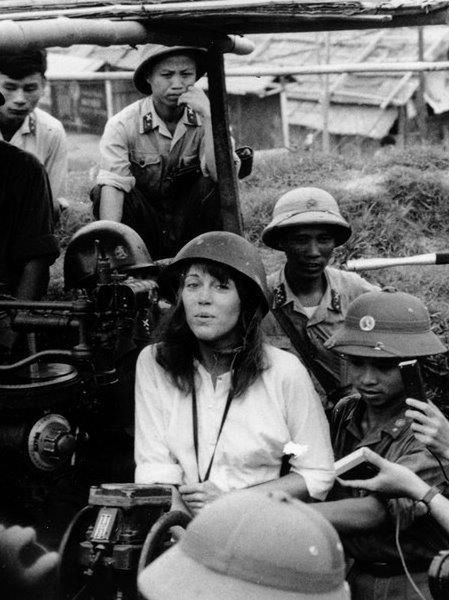 Jane Fonda: ''Hanoi Jane'' przeprasza za niesławne zdjęcie