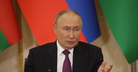 Pierwsza taka podróż Putina. Media: powinni go aresztować