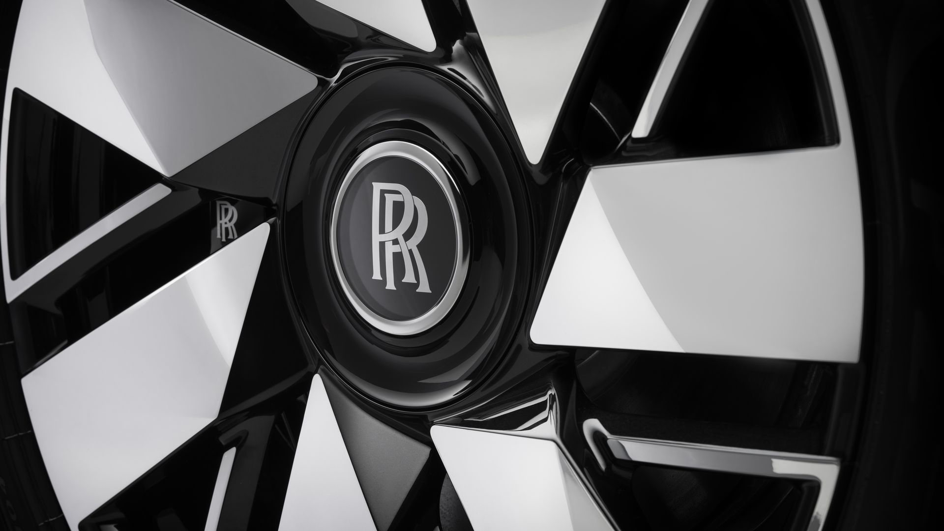 Detale nowego Rolls-Royce'a Cullinana