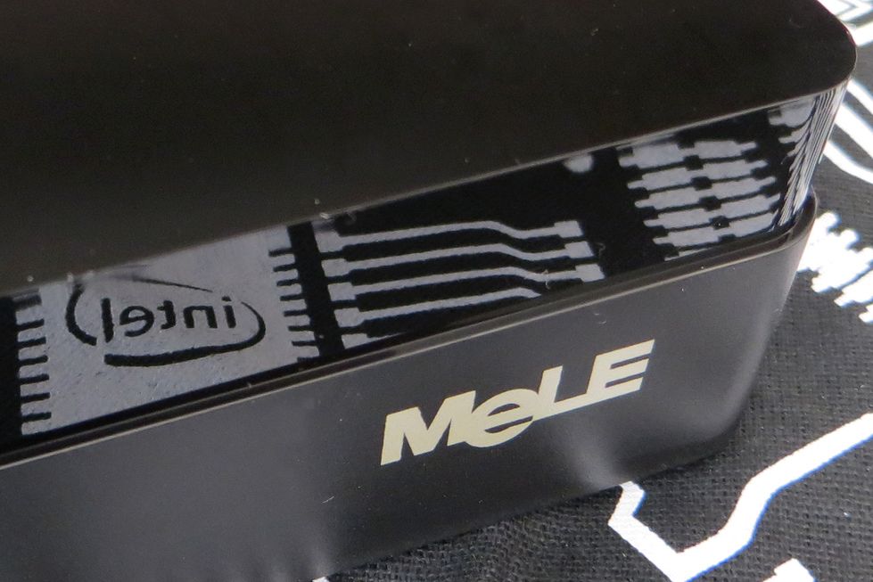 Mini PC MeLE PCG03, czyli test Intel Compute Sticka w wersji Box