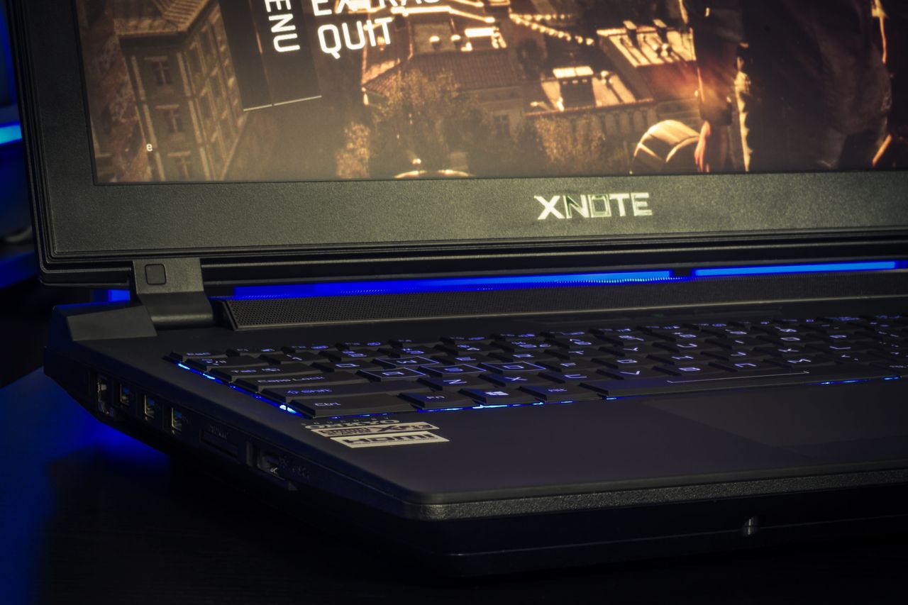 XNOTE P75: desktopowy i7 i GTX 980M w laptopie