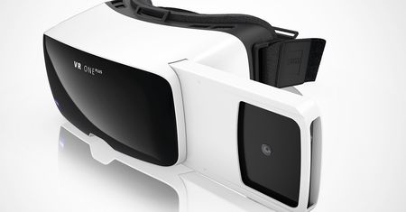 Zeiss VR One Plus - lider branży optyki prezentuje uniwersalne gogle VR