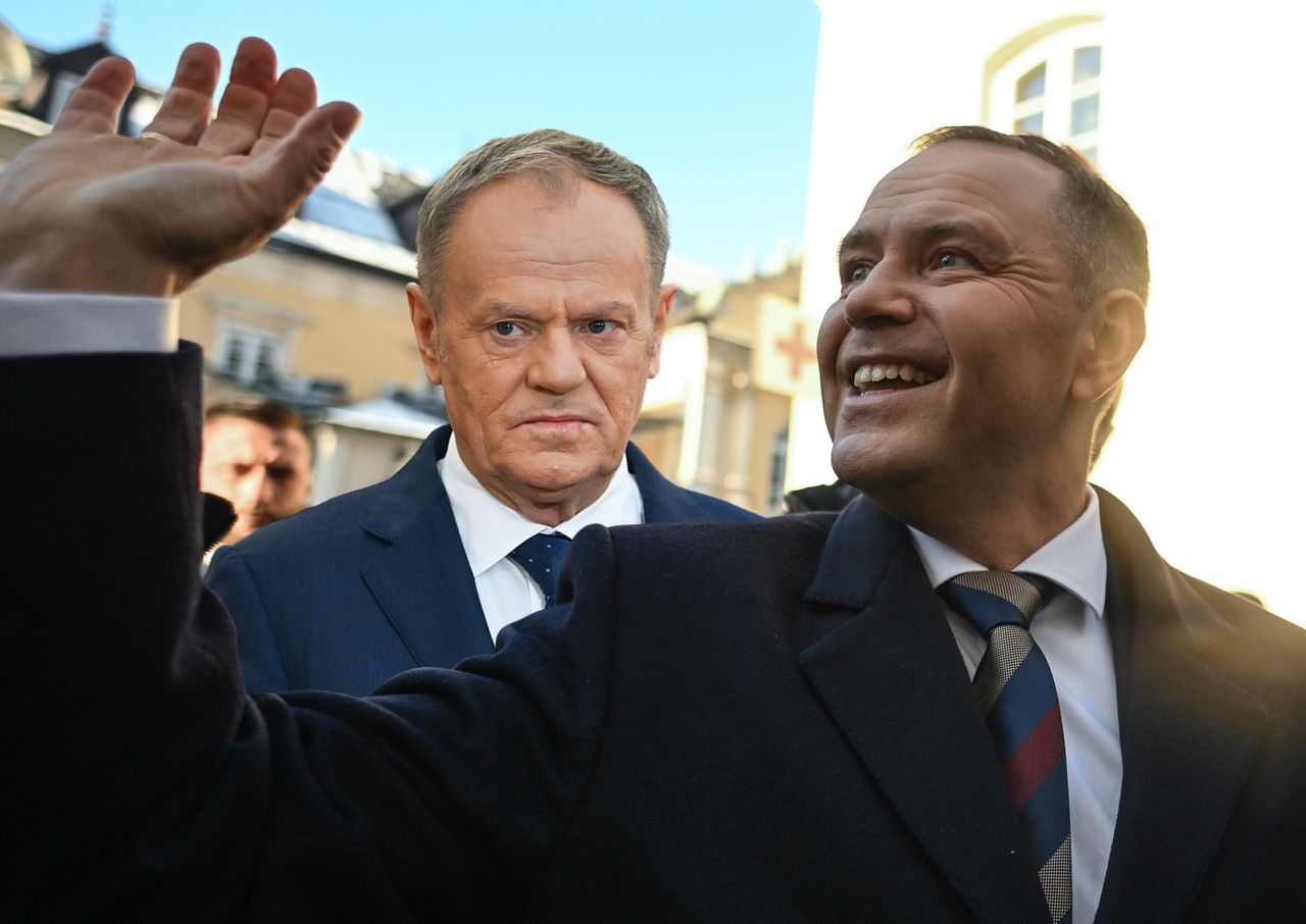 Człowiek Nawrockiego ujawnia: premier zadzwonił tuż przed sylwestrem