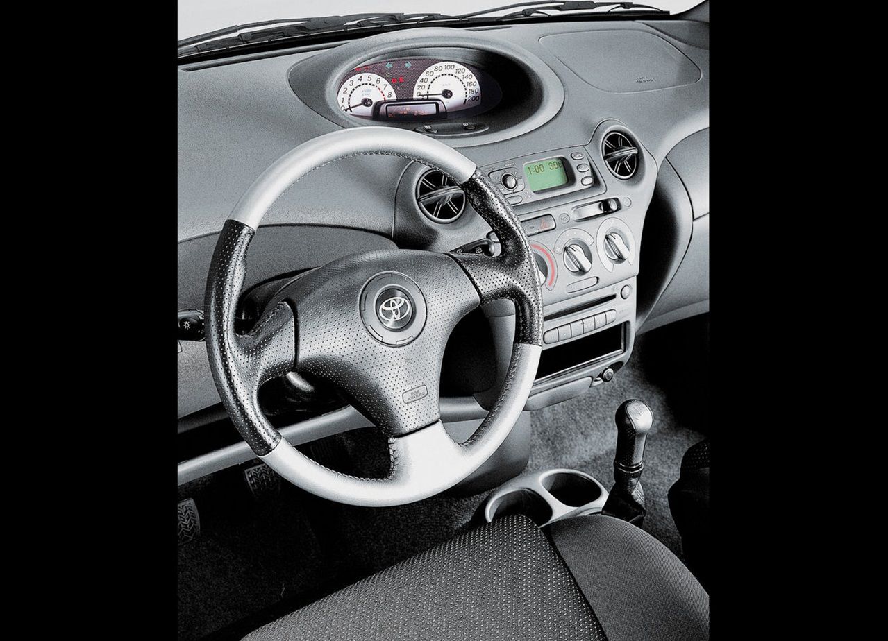 Toyota Yaris I