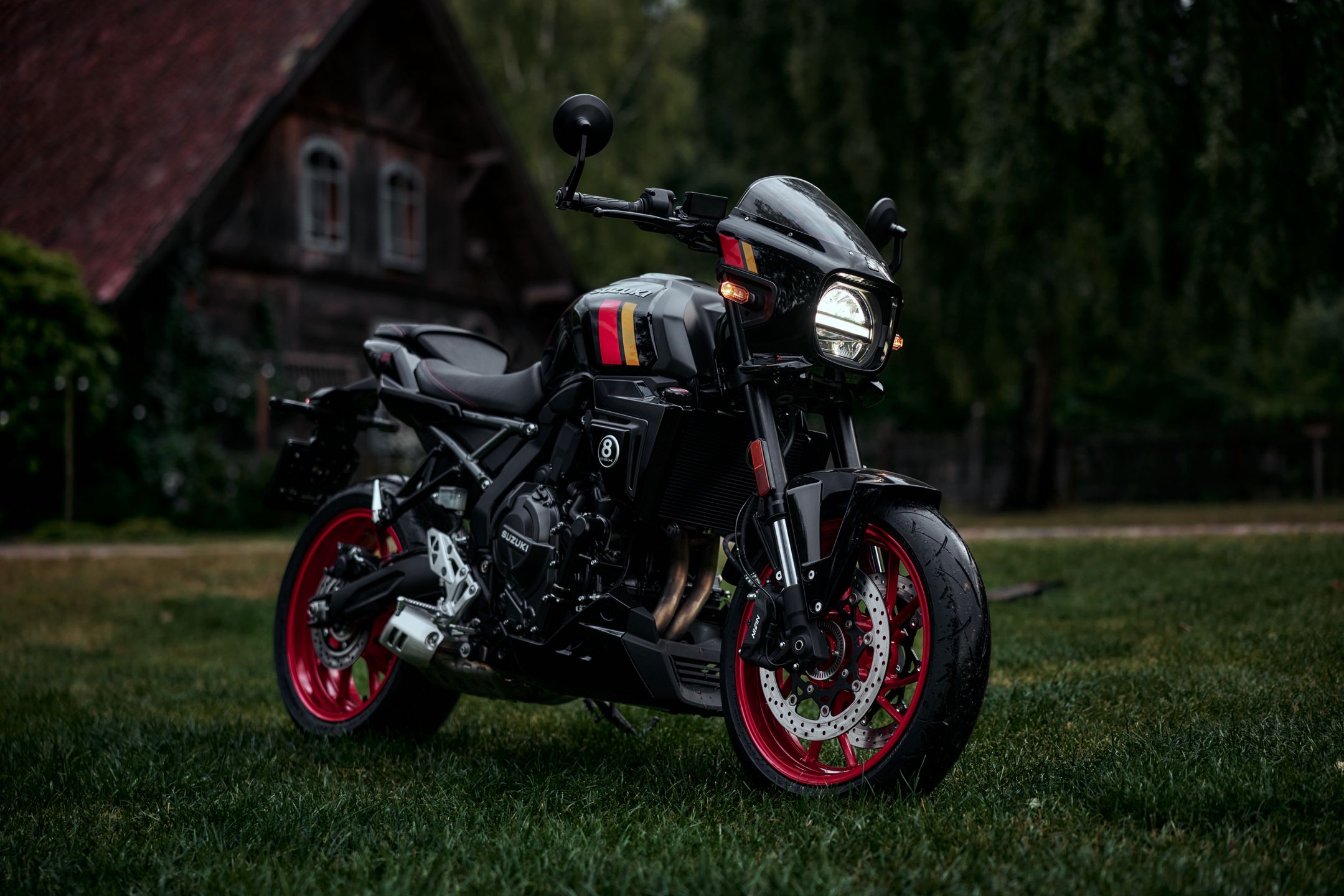 Suzuki GSX-8TT