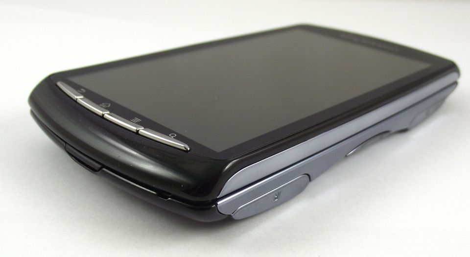 Sony Ericsson Xperia PLAY - galeria zdjęć 3
