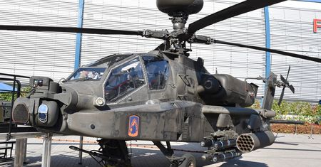 Apache będą jeszcze nowocześniejsze. USA modernizują legendarne śmigłowce
