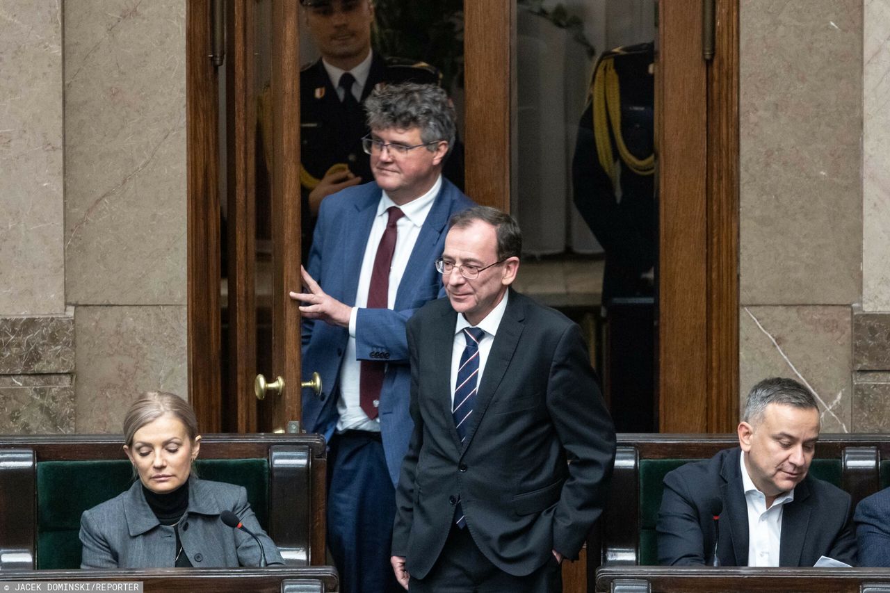 Kamiński i Wąsik na sejmowej komisji. Mimo wygaszenia mandatów