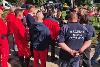 Eksmisja ratowników. Komornik z policją wszedł do bazy. Nagły zwrot
