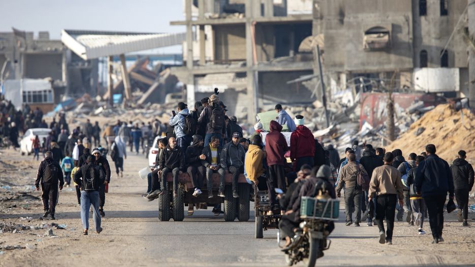 Uciekinierzy wracają do swoich domów w Gazie po ogłoszeniu