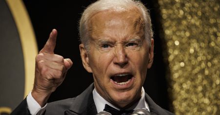 Takiego określenia jeszcze nie było. Biden nazwał Putina dwoma słowami