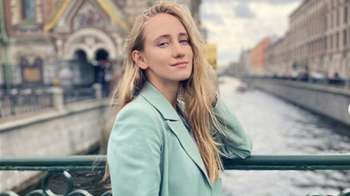 Rosyjska pływaczka w seksownym tańcu. Wideo podbija Internet