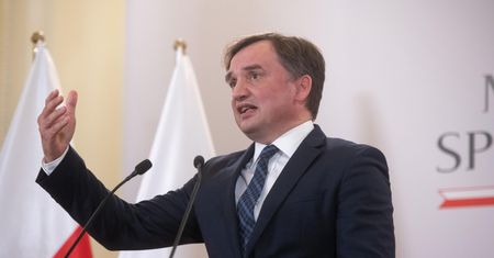Ziobro chce wykreślić kościół. Jest decyzja