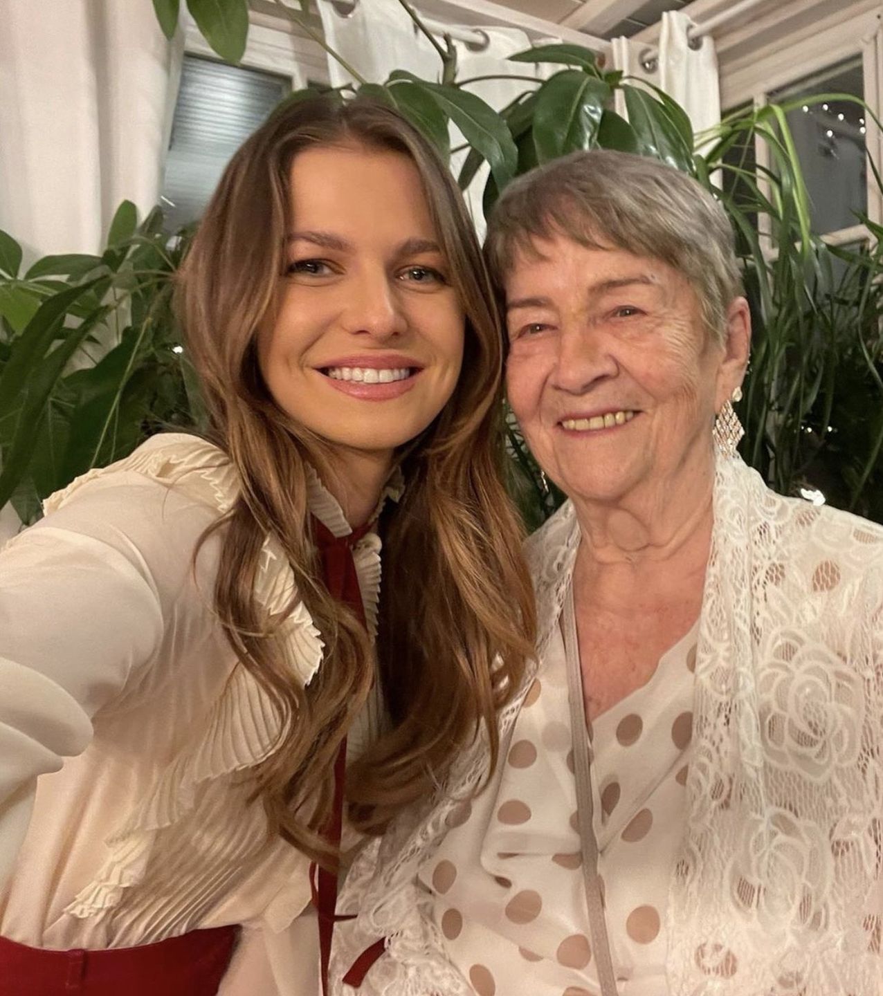 Anna Lewandowska pokazuje babcię! "JOLA JEST COOL" 