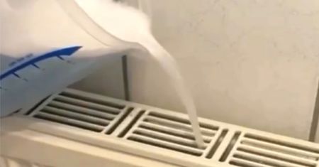 Wymieszaj i wlej w szczeliny. Kaloryfer będzie jak nowy