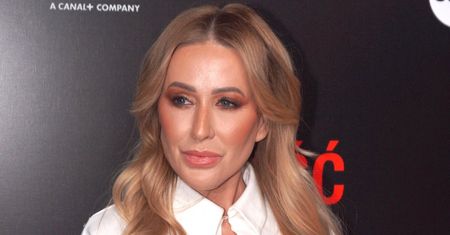 Sylwia Peretti zwróciła się do osób piszących hejterskie komentarze: "Próbujecie mnie nimi zabić, ale nie można zabić kogoś, kto już NIE ŻYJE"