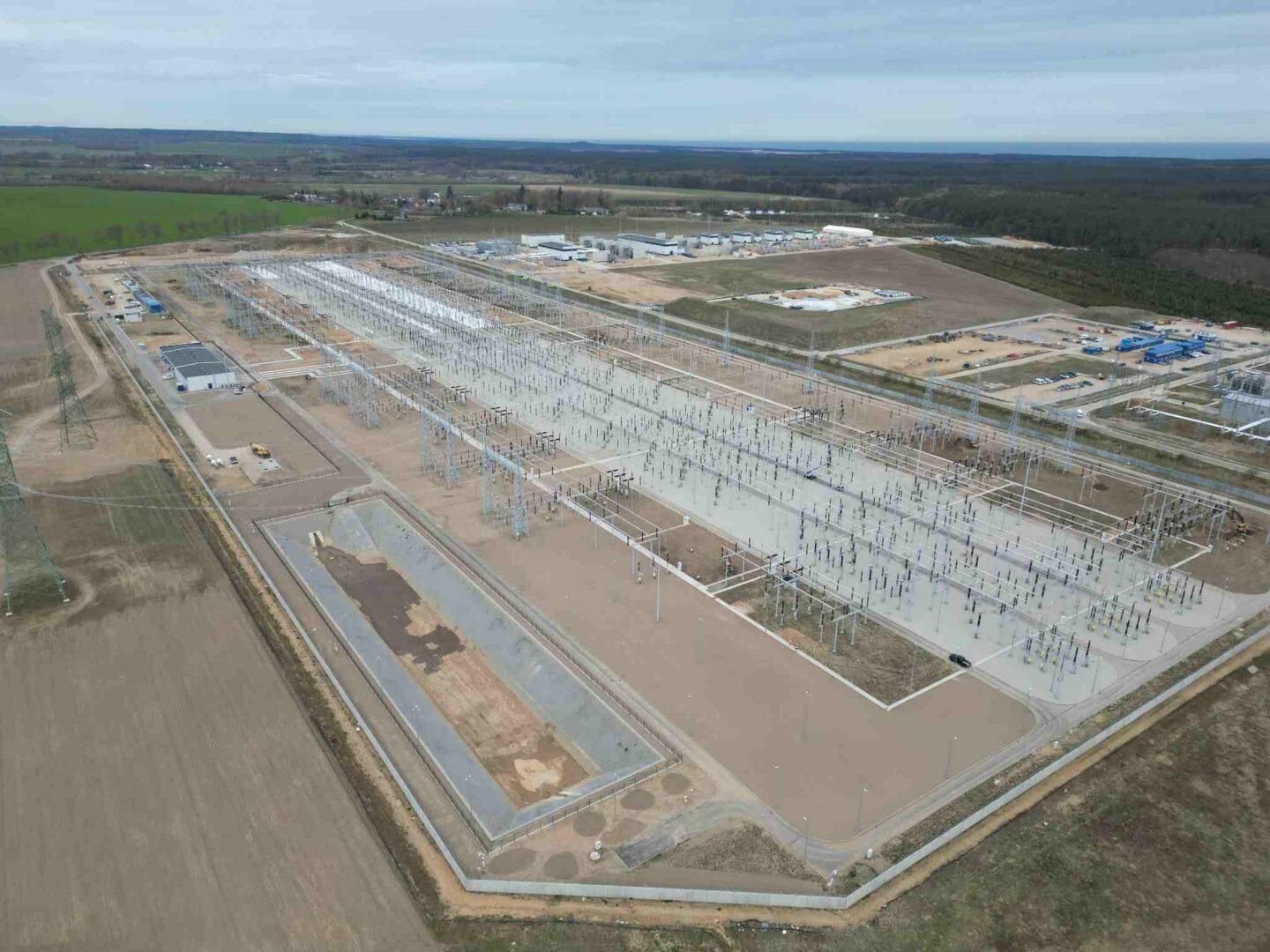 Morska farma wiatrowa Baltic Power rozpoczęła dostarczanie energii do sieci