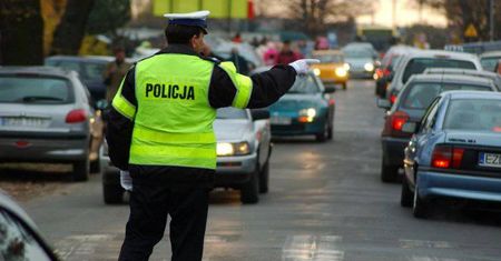 Lubelskie: Więcej patroli na drogach. Rusza policyjna akcja „Znicz”