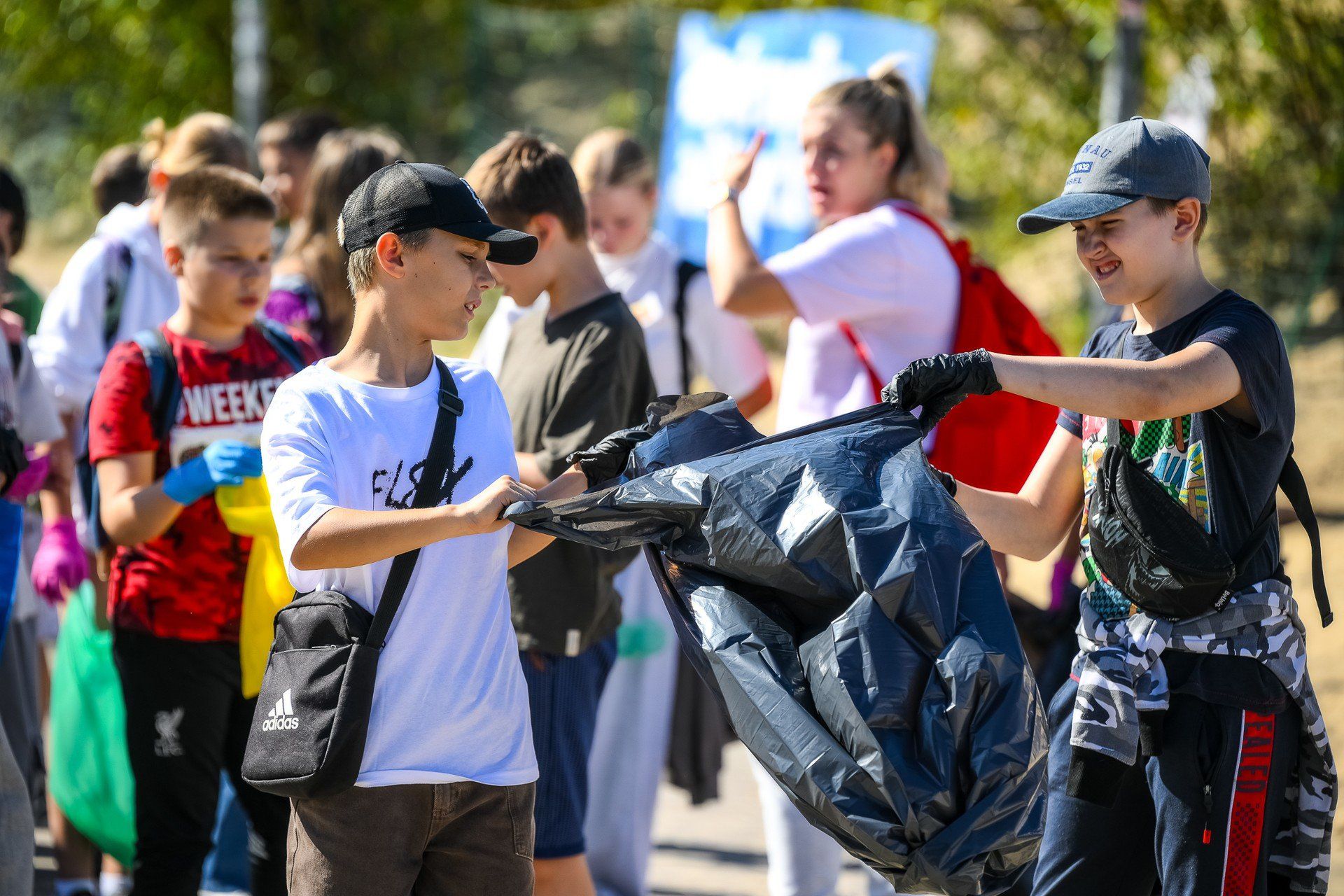 Powinniśmy brać przykład z młodych - mówili starsi uczestnicy akcji