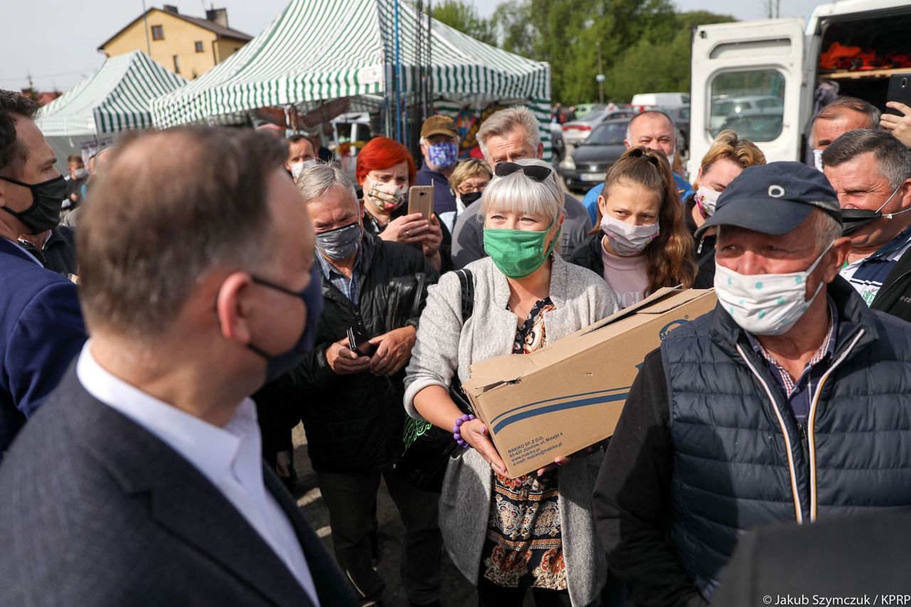 Wybory prezydenckie. Padło pytanie o zachowanie odstępu na spotkaniach Andrzeja Dudy