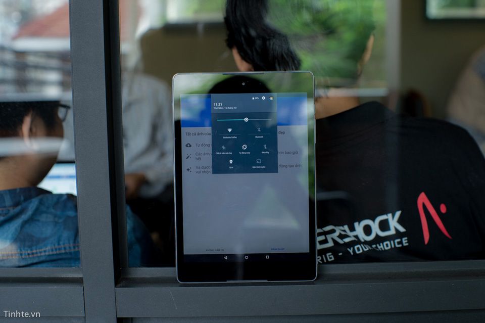 Wreszcie ładny Nexus. Widać rękę projektantów HTC 30