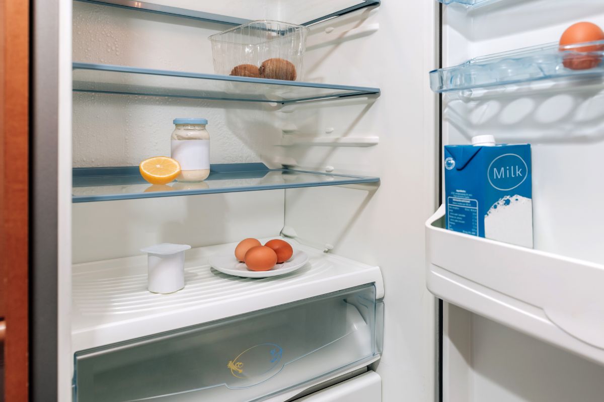 Unblocking your fridge's secret: the tiny hole that can prevent watery kitchen disasters
