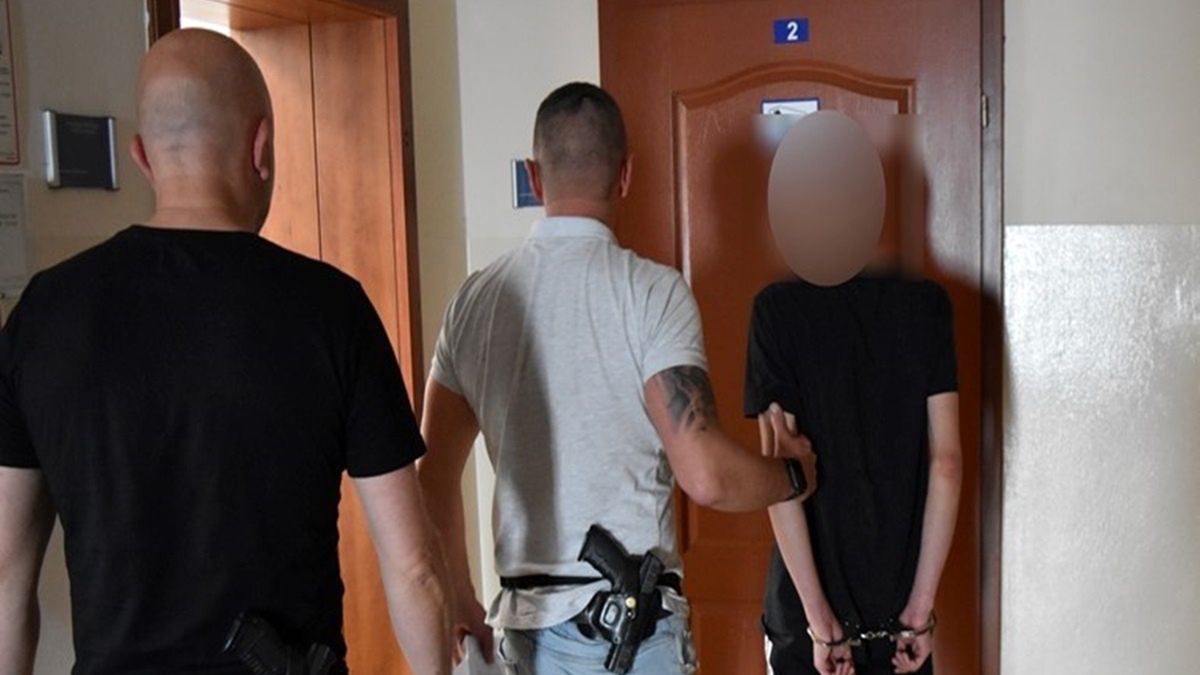 Policja zatrzymała podejrzanych.
