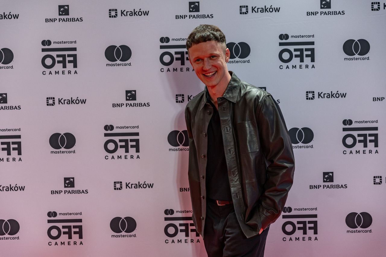 Filip Pławiak w najnowszym serialu Netflix. Ta produkcja to hit