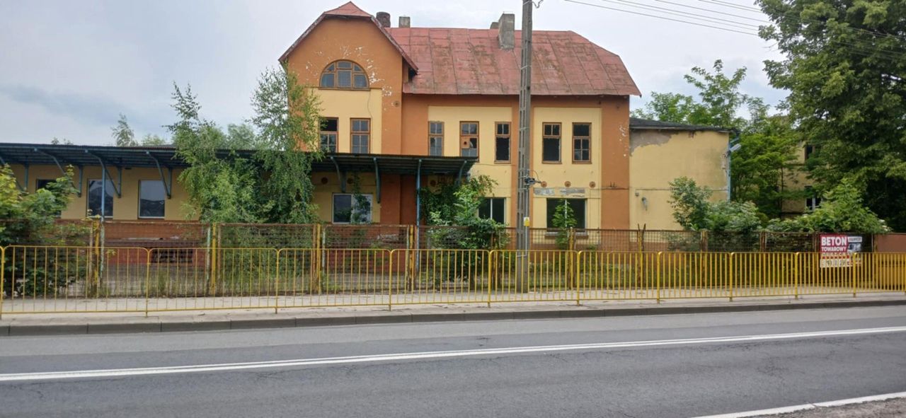 Co z budynkami po byłej mleczarni w Topoli Królewskiej? Decyzję podejmą radni